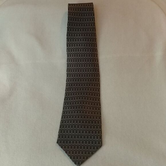 Ziggurat Tie  - Picture 1 of 5